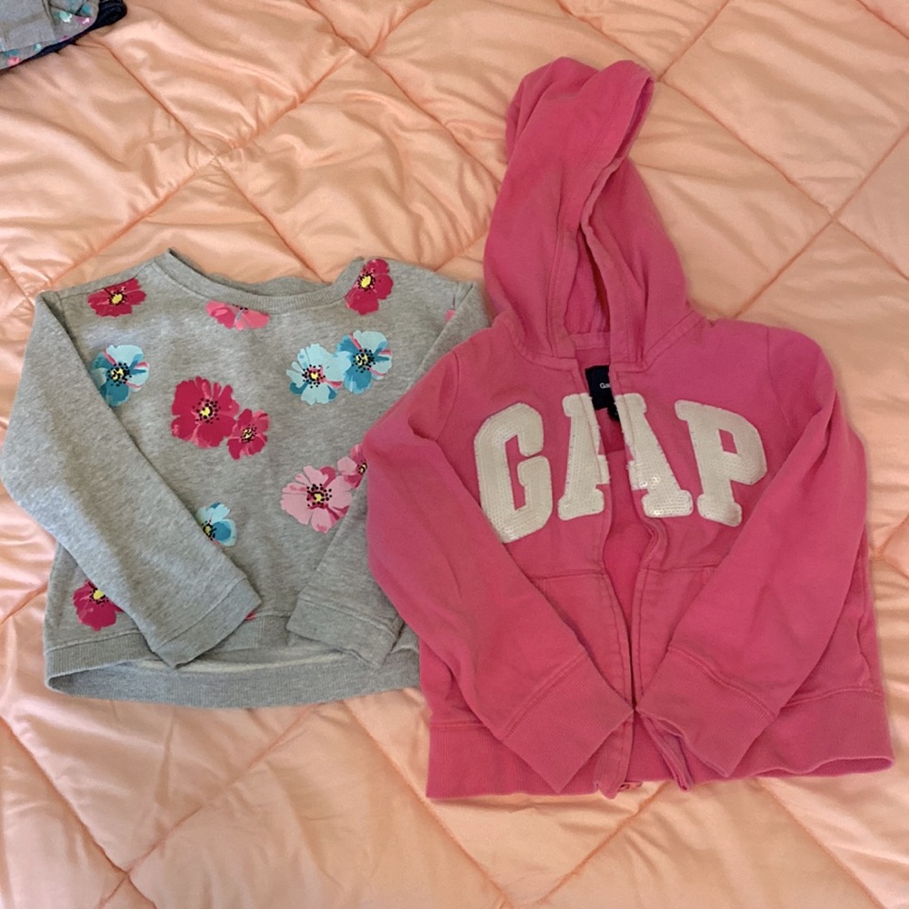 Girls sweatshirts